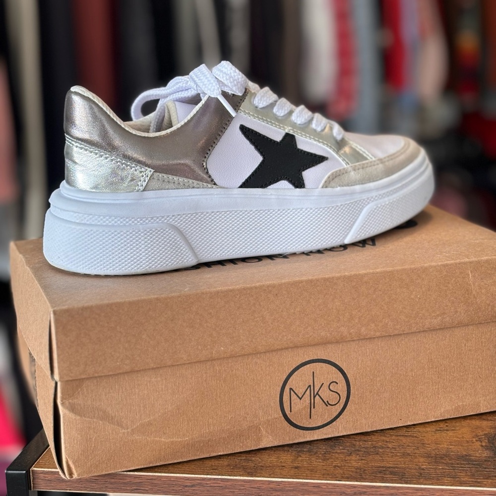 Aria Star Sneaker